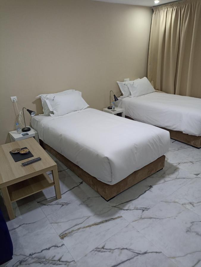 Mji Group Hotel ตันตัน ภายนอก รูปภาพ