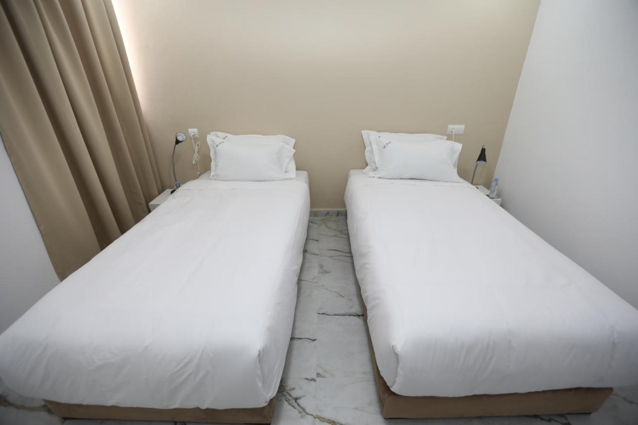 Mji Group Hotel ตันตัน ภายนอก รูปภาพ