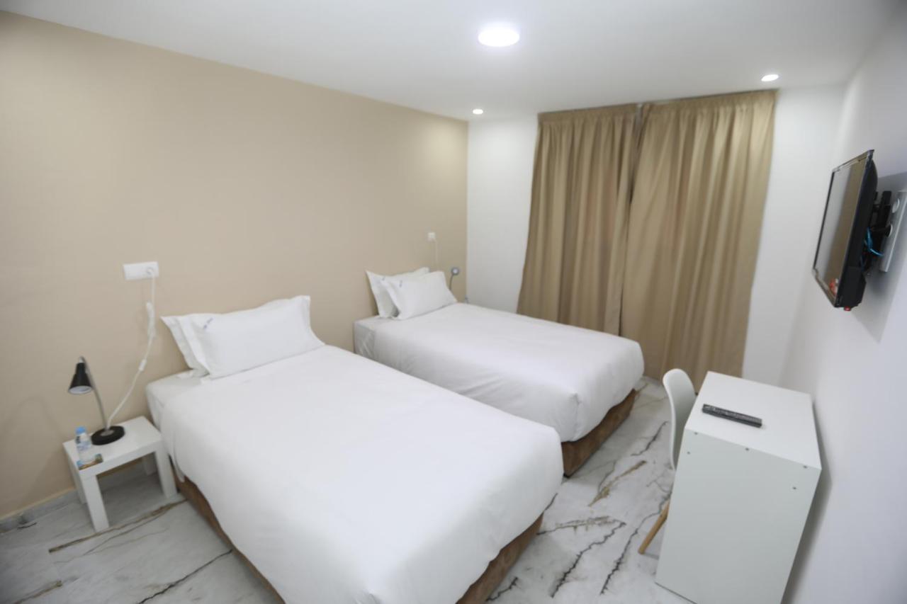 Mji Group Hotel ตันตัน ภายนอก รูปภาพ